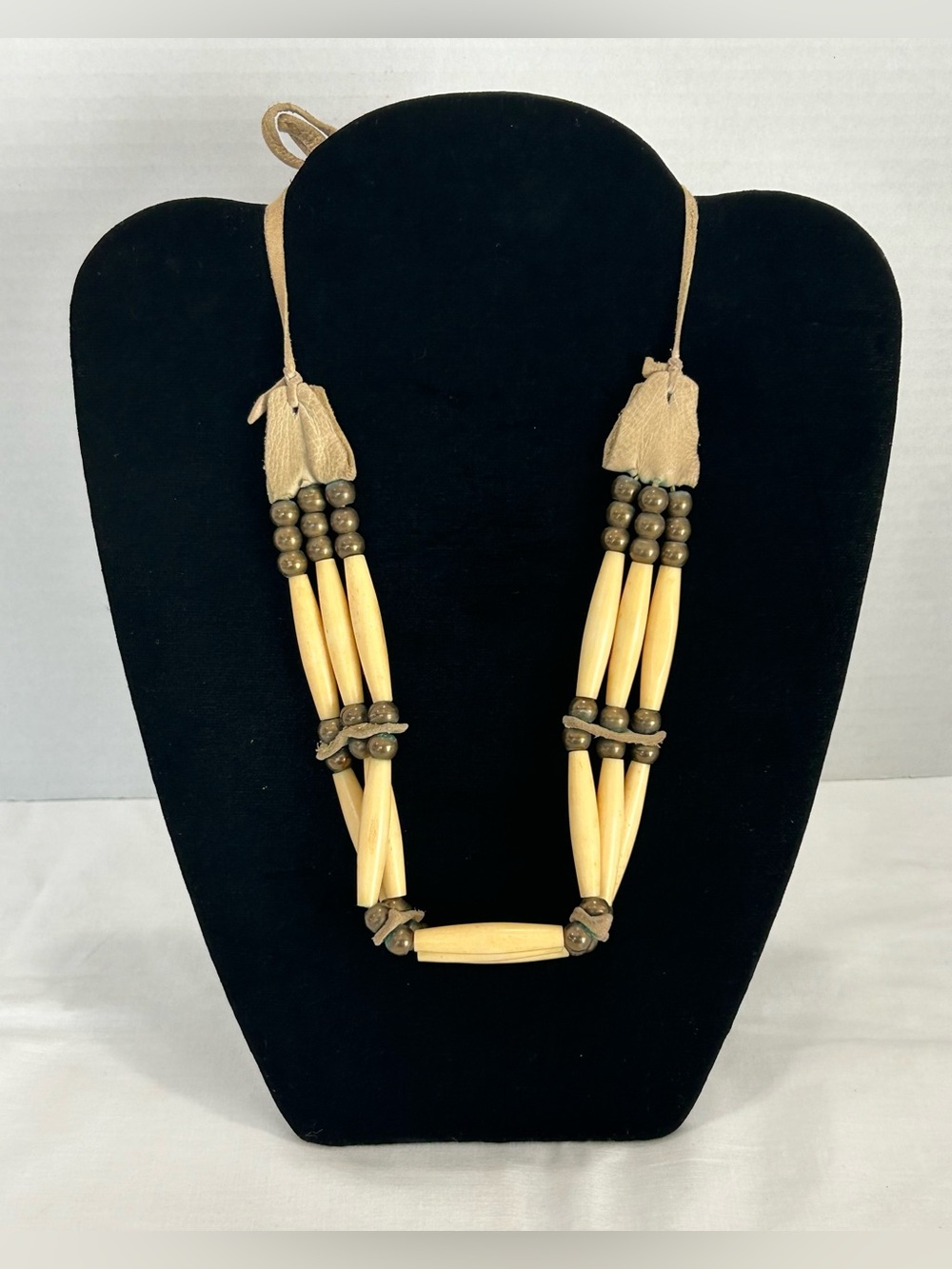 Vintage Native American Bone and Leather Beaded Necklace